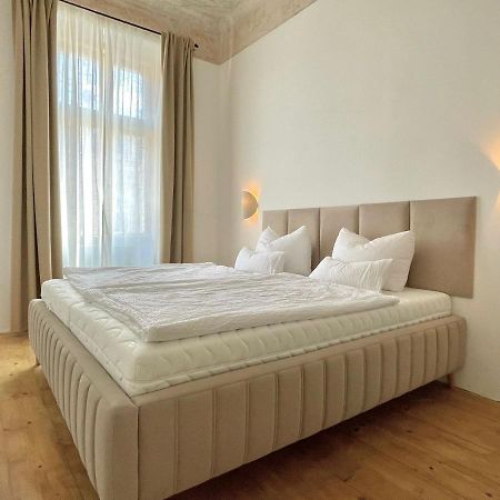 Apartma Adina 1905 การ์โลวีวารี ภายนอก รูปภาพ