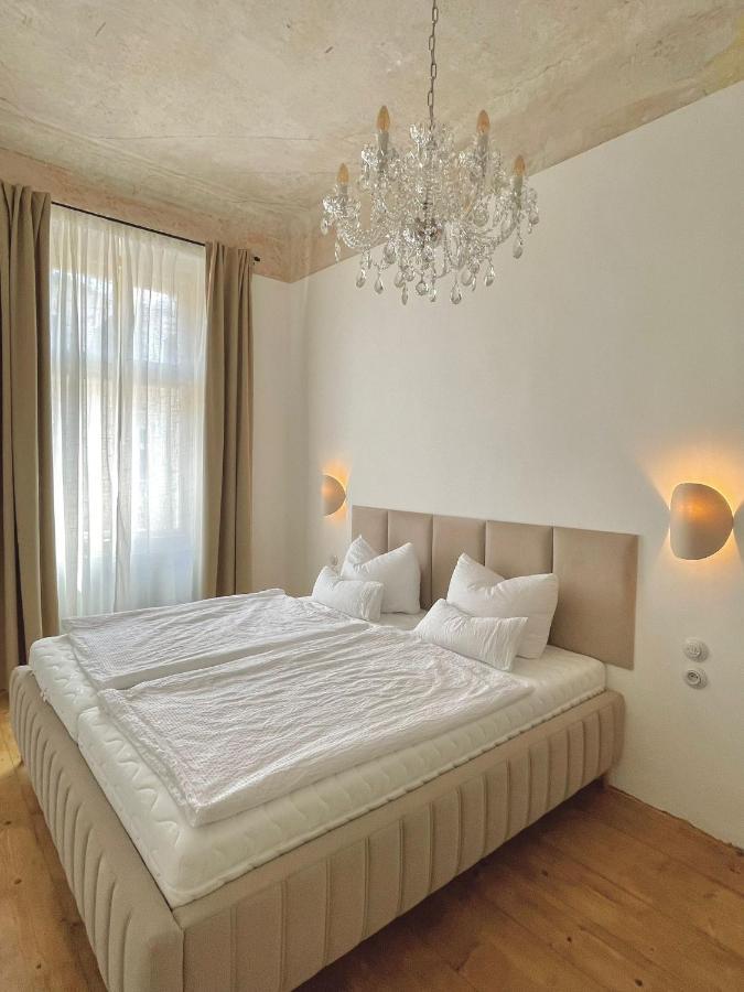 Apartma Adina 1905 การ์โลวีวารี ภายนอก รูปภาพ