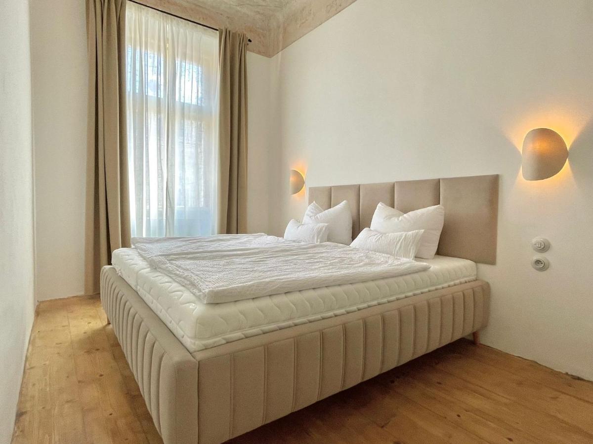 Apartma Adina 1905 การ์โลวีวารี ภายนอก รูปภาพ
